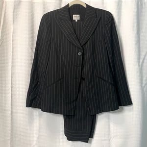 Armani Collezioni Women’s Black Pantsuit Size 10
